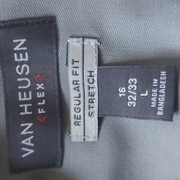 Van Heusen NWOT Grey Regular Fit Button Down Dress Shirt Size L( 16) - Picture 3 of 7